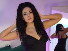 CherBloss - female with black hair and  big tits webcam at LiveJasmin