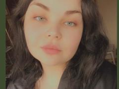 LottyAsya from xLoveCam