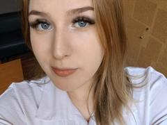 LottyFan - blond female with  big tits webcam at xLoveCam