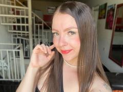LouiseBallen - female webcam at xLoveCam