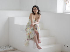 LounaLove - female with brown hair and  small tits webcam at xLoveCam