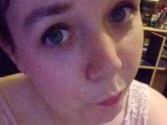 LoveClo - female with brown hair and  small tits webcam at xLoveCam