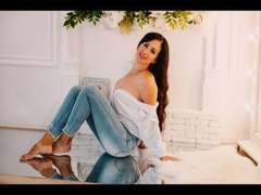 LoveIna-hot - female with brown hair webcam at xLoveCam