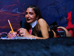 MargotMiller - female with black hair webcam at LiveJasmin