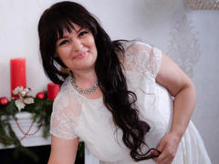 LoveMeDeepBB - female with brown hair and  big tits webcam at LiveJasmin