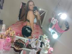 LoveThickMonyque - blond female webcam at xLoveCam