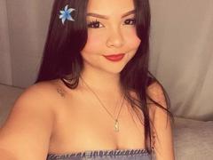 LovelyAnaX from xLoveCam