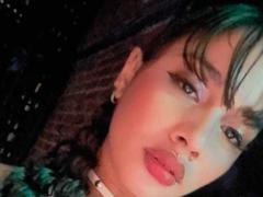 LovelyColombiaAngel - female with black hair webcam at xLoveCam