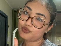 LovelyCrissy - female webcam at xLoveCam