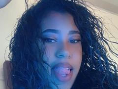 LovelyPeachss - female webcam at xLoveCam