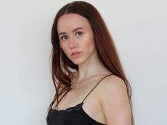 LovinLou-hot - female with brown hair webcam at xLoveCam