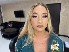 LovingBlondie from xLoveCam
