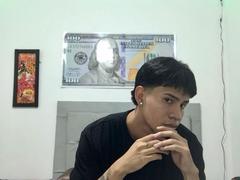 logannth from xLoveCam