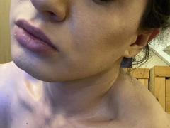 lolacarrera-hot - female with brown hair webcam at xLoveCam