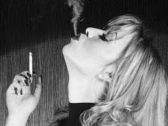 LuanaColucci - blond female webcam at LiveJasmin