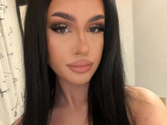 LuanaDess - female with brown hair and  big tits webcam at LiveJasmin