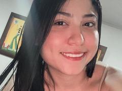 LuciaAker from xLoveCam