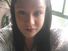 LucianaHotty69 - female with brown hair webcam at xLoveCam