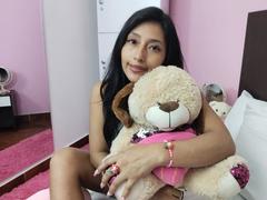 LucianaHernandez - female with black hair and  small tits webcam at xLoveCam