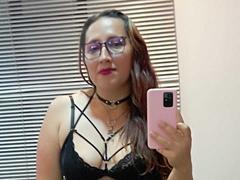 MaisonWillians - female with brown hair and  big tits webcam at LiveJasmin