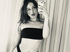 LucieDolly - female webcam at xLoveCam