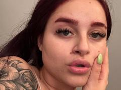 LucieRed - female with red hair webcam at LiveJasmin