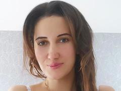 Lucilla69-hot from xLoveCam
