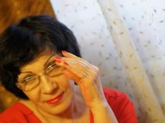 LuckyJanice - female with brown hair webcam at xLoveCam