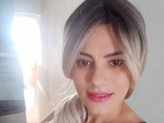 LucyAndJason from xLoveCam