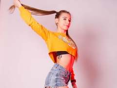 LucyBright - blond female with  big tits webcam at LiveJasmin