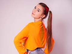 LucyBright - blond female with  big tits webcam at LiveJasmin