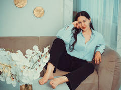 LucyBi - female with black hair and  big tits webcam at xLoveCam