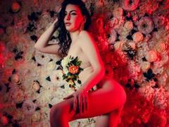 LucyMaze - female with black hair and  big tits webcam at LiveJasmin