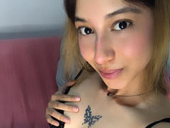 LucyLovelyAngel - female webcam at xLoveCam