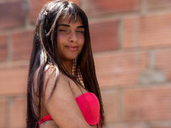 LucyPetersen - female with brown hair webcam at xLoveCam