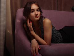 LouisPetit - female with brown hair and  small tits webcam at LiveJasmin