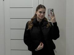 LuisaClover - female with brown hair webcam at xLoveCam