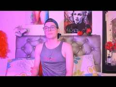 LukaSmith - male webcam at xLoveCam