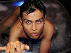 LukePerfect - male webcam at xLoveCam