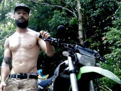 LukyXMan from xLoveCam