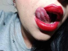 AngelLady - female with brown hair webcam at xLoveCam