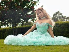 LuluDeVine - blond female webcam at xLoveCam