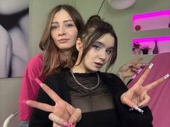 LuluMao - female with brown hair webcam at xLoveCam