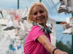 Lulu-4-you - blond female webcam at xLoveCam