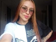 LunaAngell - female webcam at xLoveCam