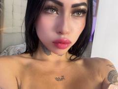 LunaBaster - female webcam at xLoveCam