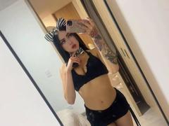 LunaBaster - female webcam at xLoveCam