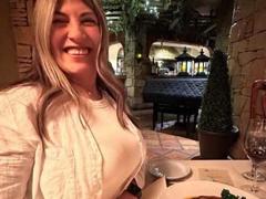 LunaBeya - blond female webcam at xLoveCam
