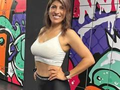 LunaBeya - blond female webcam at xLoveCam