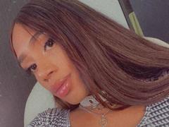 LunaBigCoock - shemale webcam at xLoveCam